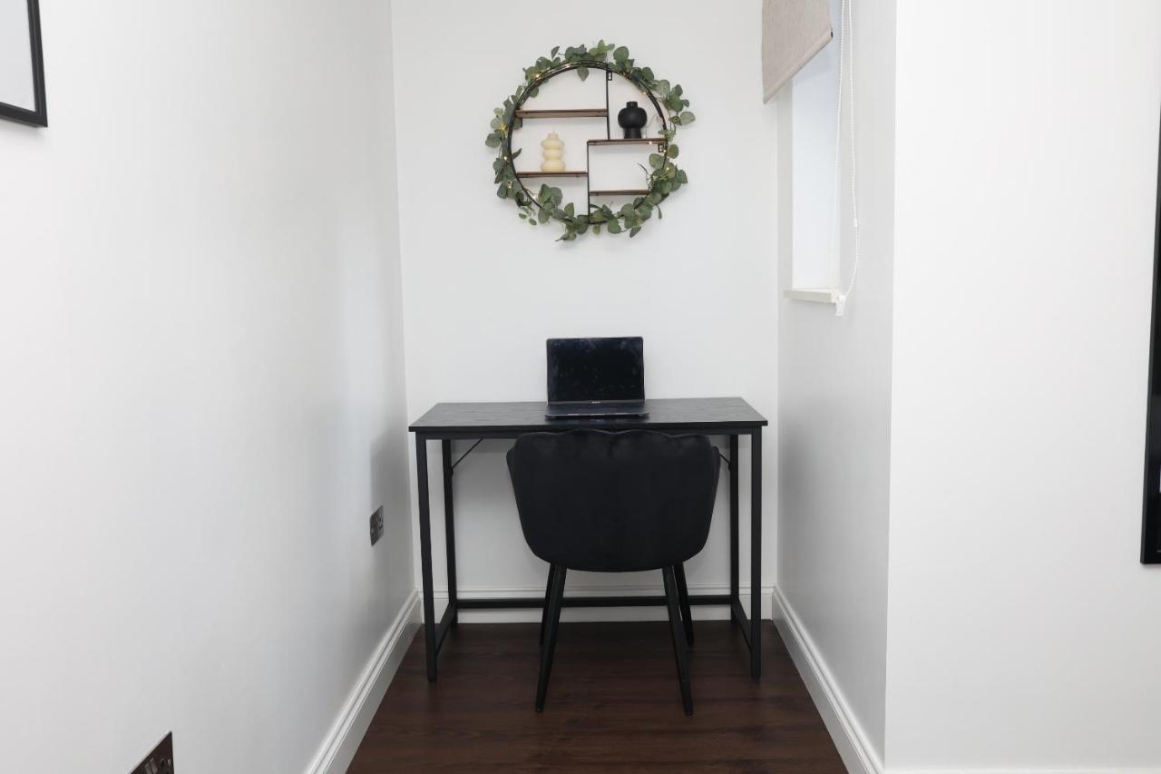 Apartamento Watford Luxury 1 Bed Flat - Free Parking Exterior foto
